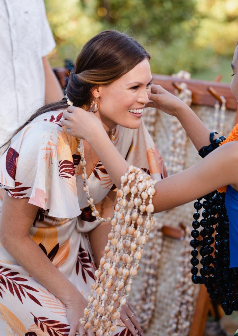 Paniolo luau lei greeting